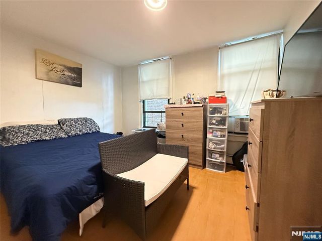615 Summit Avenue, Union City, NJ 07087