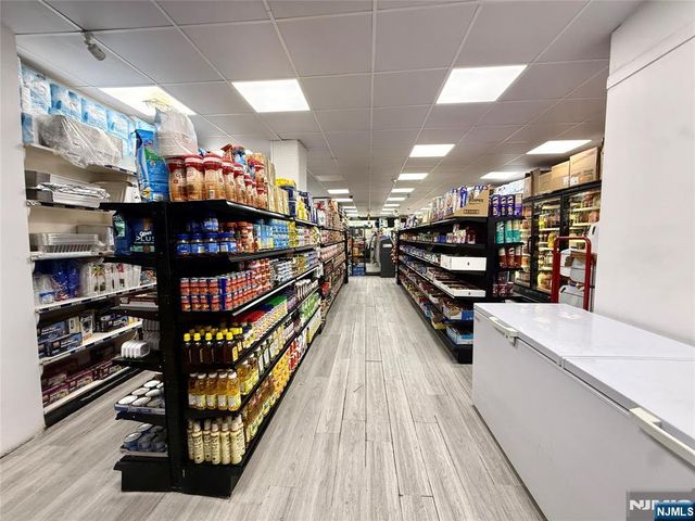 615 Summit Avenue, Union City, NJ 07087