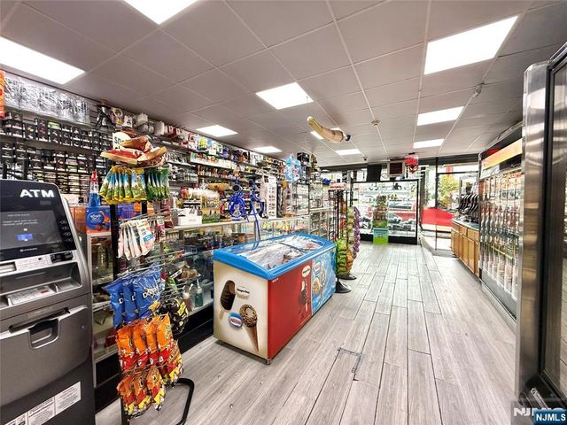 615 Summit Avenue, Union City, NJ 07087