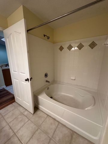 9905 Baywinds Drive 2206, West Palm Beach, FL 33411