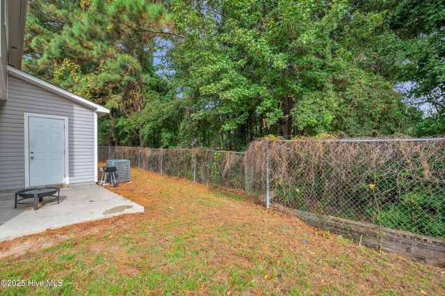 139 Cornerstone Place, Jacksonville, NC 28546