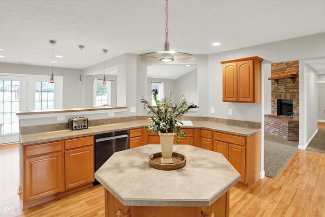 421 Lowry Street, Jamestown, IN 46147