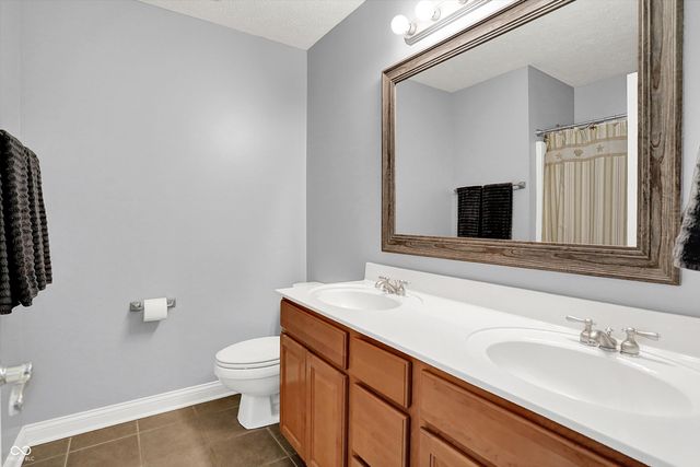 421 Lowry Street, Jamestown, IN 46147