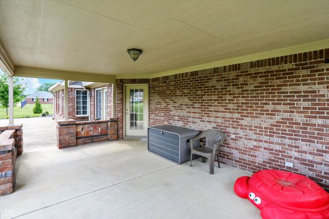 421 Lowry Street, Jamestown, IN 46147