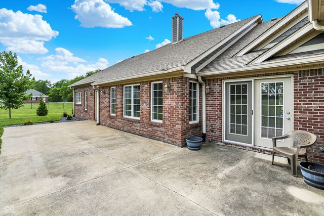 421 Lowry Street, Jamestown, IN 46147