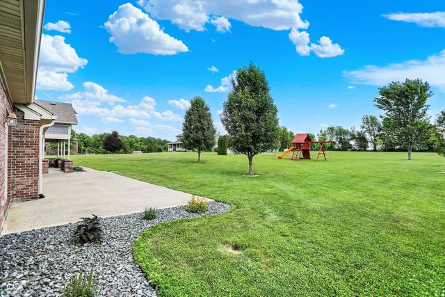 421 Lowry Street, Jamestown, IN 46147