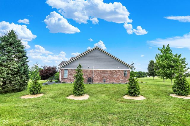 421 Lowry Street, Jamestown, IN 46147