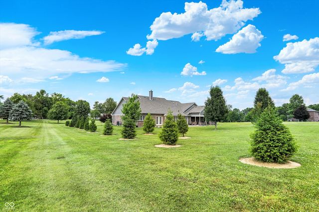 421 Lowry Street, Jamestown, IN 46147