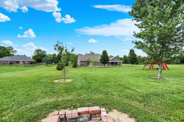 421 Lowry Street, Jamestown, IN 46147