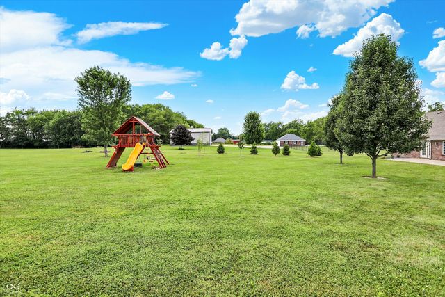 421 Lowry Street, Jamestown, IN 46147