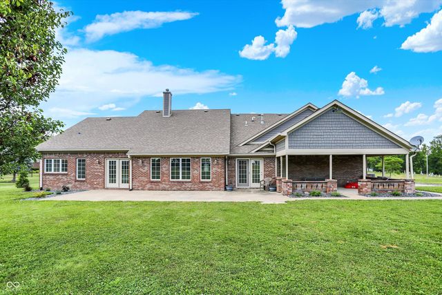 421 Lowry Street, Jamestown, IN 46147