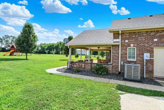 421 Lowry Street, Jamestown, IN 46147