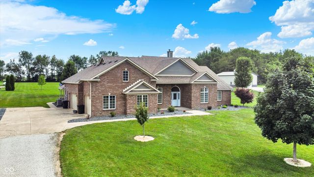 421 Lowry Street, Jamestown, IN 46147