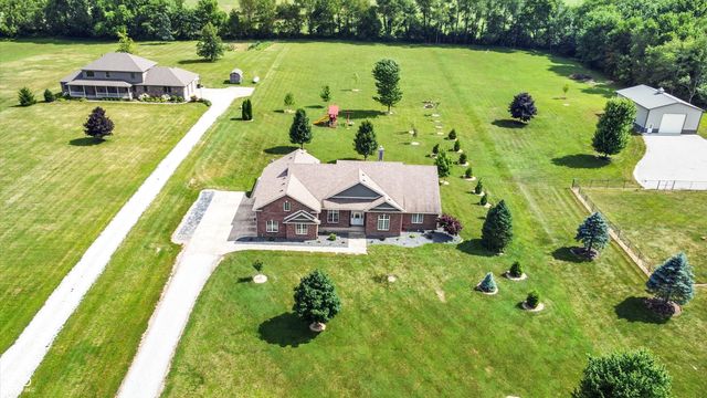 421 Lowry Street, Jamestown, IN 46147