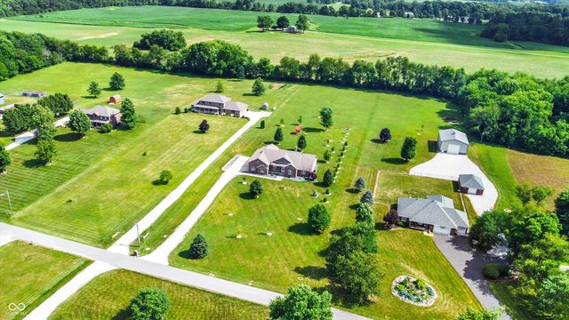 421 Lowry Street, Jamestown, IN 46147