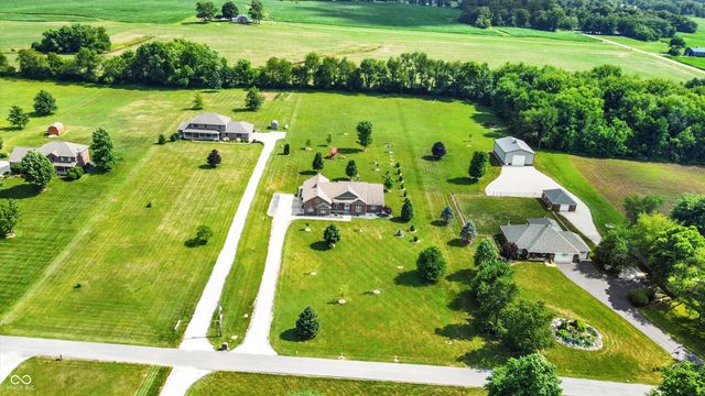 421 Lowry Street, Jamestown, IN 46147