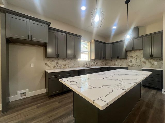 28807 Champion Oaks Dr, Magnolia, TX 77354