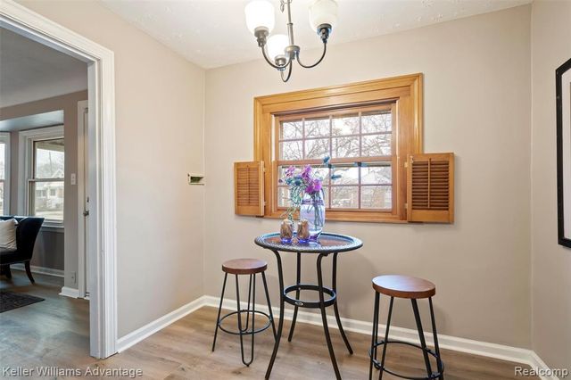 1045 Detroit Avenue, Lincoln Park, MI 48146