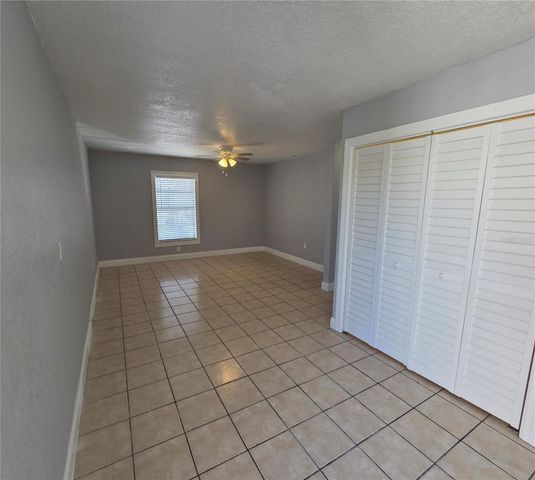 5720 N LINCOLN AVENUE D, Tampa, FL 33614