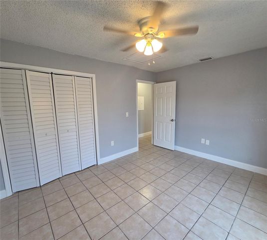 5720 N LINCOLN AVENUE D, Tampa, FL 33614