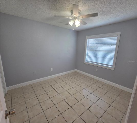 5720 N LINCOLN AVENUE D, Tampa, FL 33614