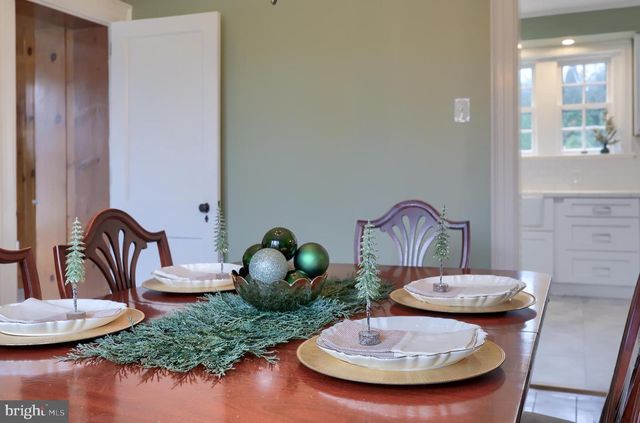 568 CHESTNUT ST, Columbia, PA 17512