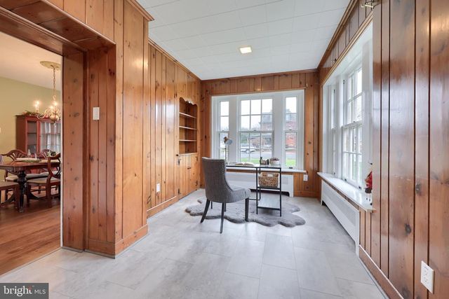 568 CHESTNUT ST, Columbia, PA 17512