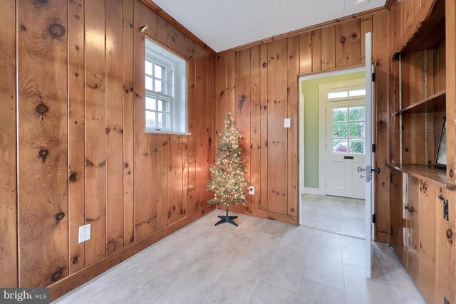 568 CHESTNUT ST, Columbia, PA 17512