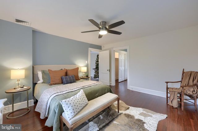 568 CHESTNUT ST, Columbia, PA 17512