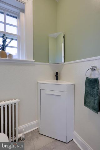 568 CHESTNUT ST, Columbia, PA 17512