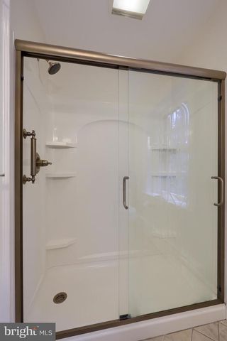 568 CHESTNUT ST, Columbia, PA 17512