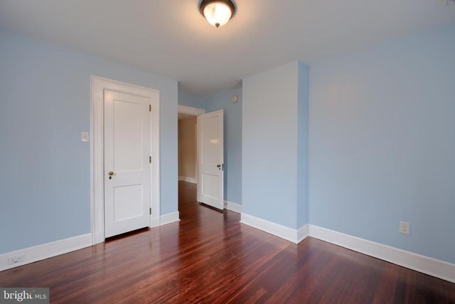 568 CHESTNUT ST, Columbia, PA 17512