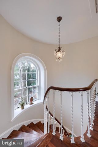 568 CHESTNUT ST, Columbia, PA 17512