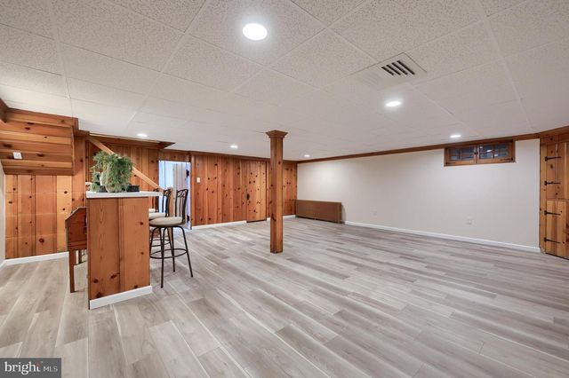 568 CHESTNUT ST, Columbia, PA 17512