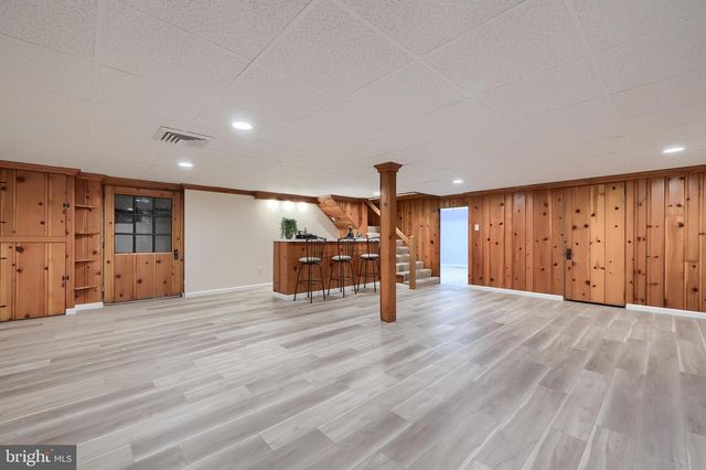 568 CHESTNUT ST, Columbia, PA 17512