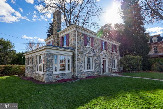 568 CHESTNUT ST, Columbia, PA 17512