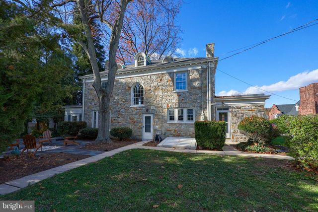 568 CHESTNUT ST, Columbia, PA 17512