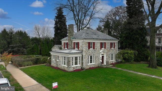 568 CHESTNUT ST, Columbia, PA 17512