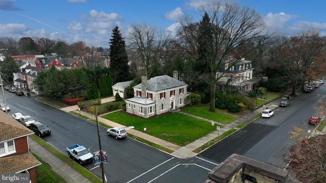 568 CHESTNUT ST, Columbia, PA 17512