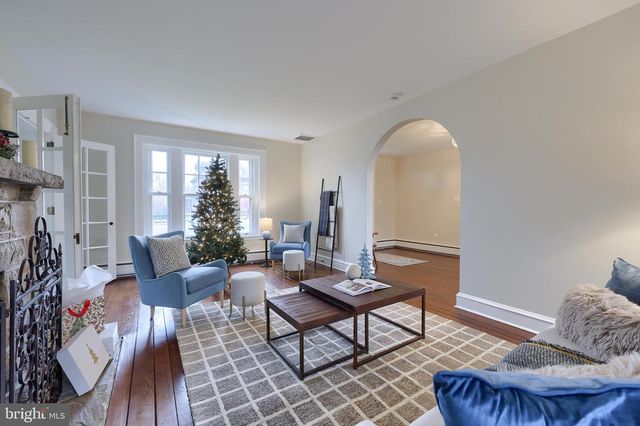 568 CHESTNUT ST, Columbia, PA 17512