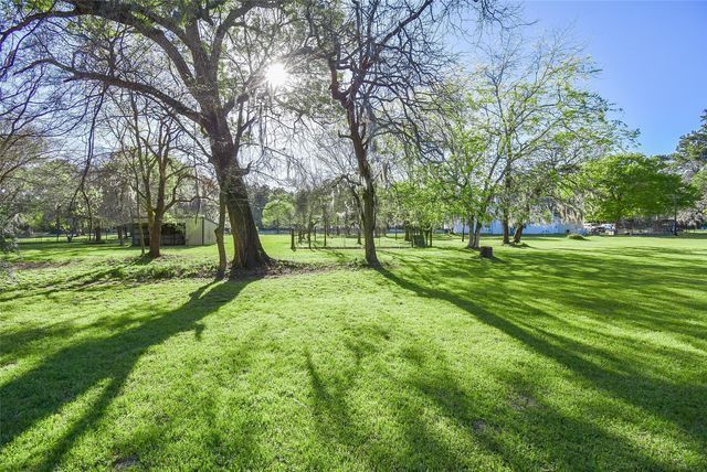 24640 Macedonia Road, Hockley, TX 77447