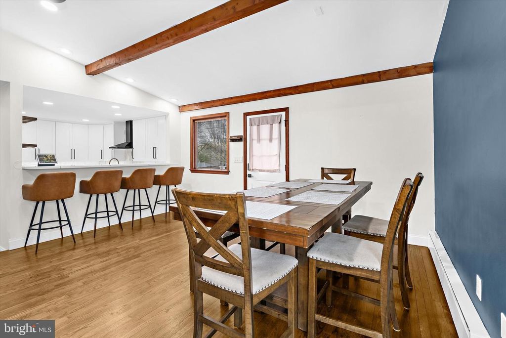 Image 13 of property listing at 7731 WALTERS RD, Pasadena, MD 21122