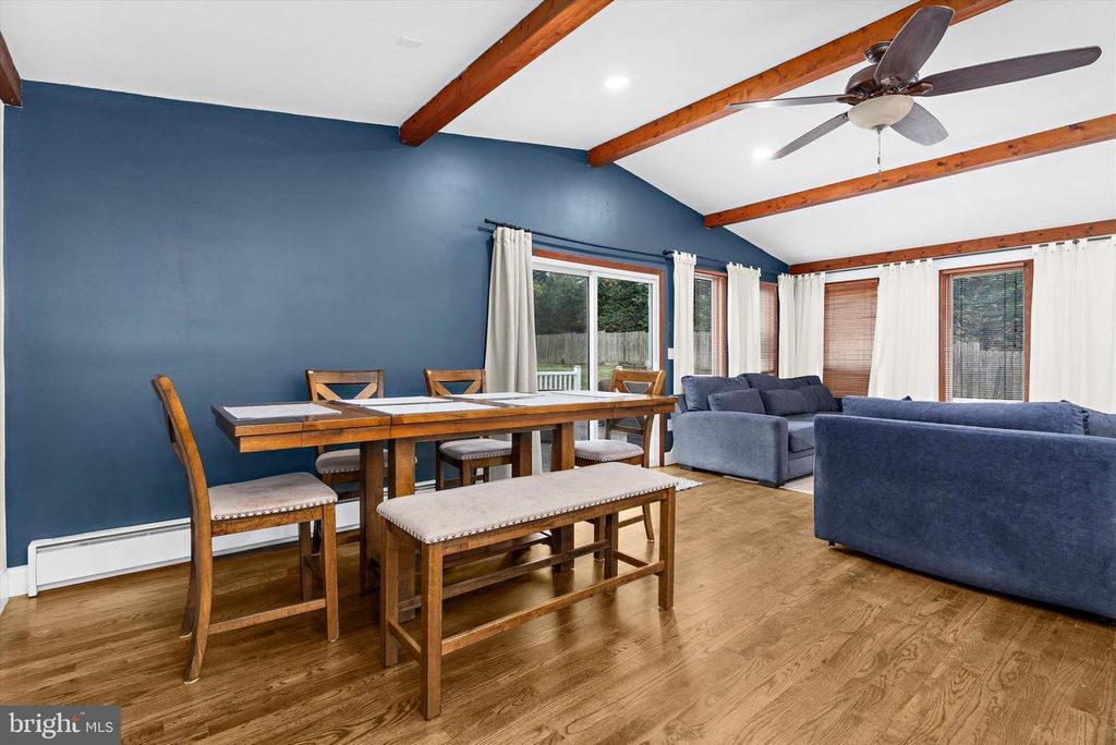 Image 14 of property listing at 7731 WALTERS RD, Pasadena, MD 21122