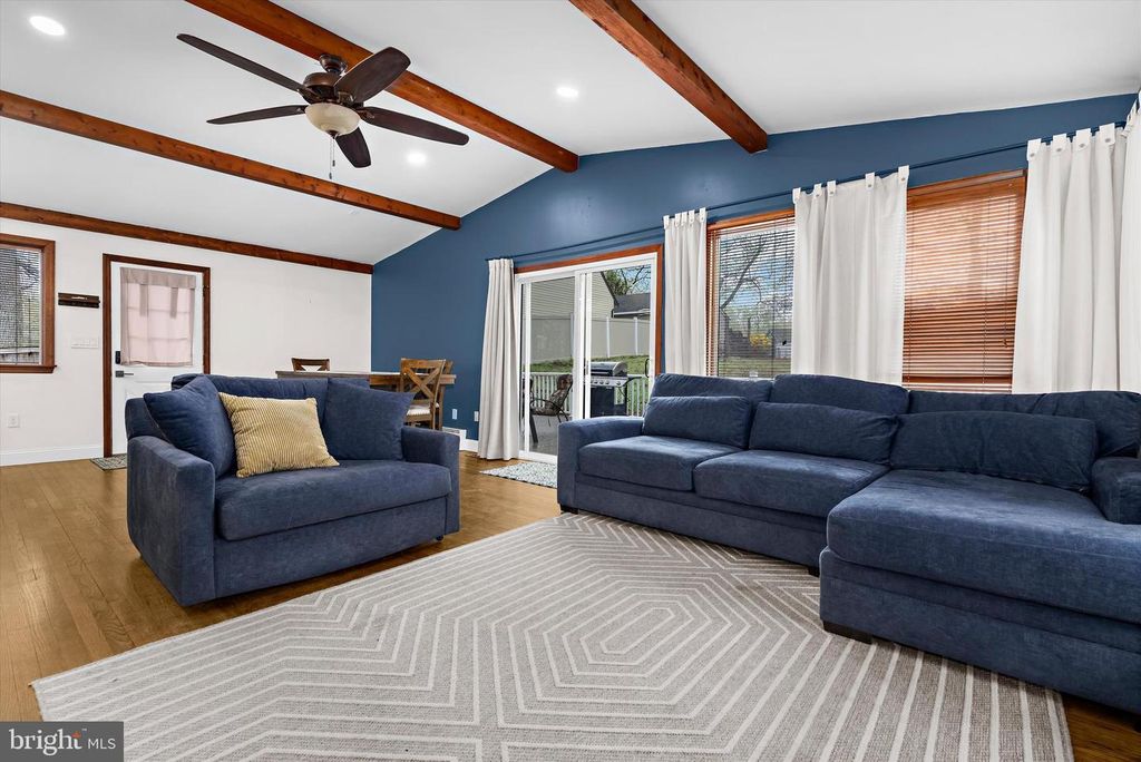 Image 15 of property listing at 7731 WALTERS RD, Pasadena, MD 21122