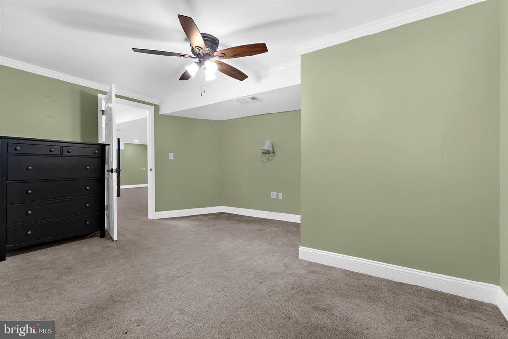 Image 33 of property listing at 7731 WALTERS RD, Pasadena, MD 21122