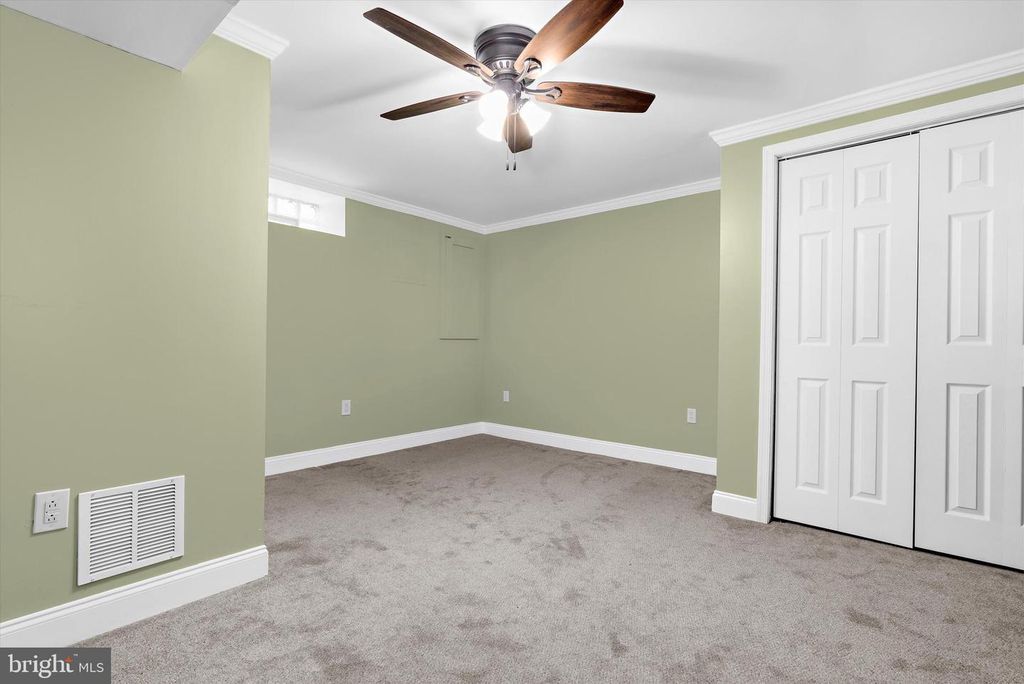 Image 34 of property listing at 7731 WALTERS RD, Pasadena, MD 21122