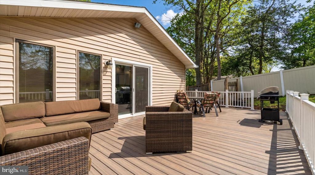 Image 36 of property listing at 7731 WALTERS RD, Pasadena, MD 21122