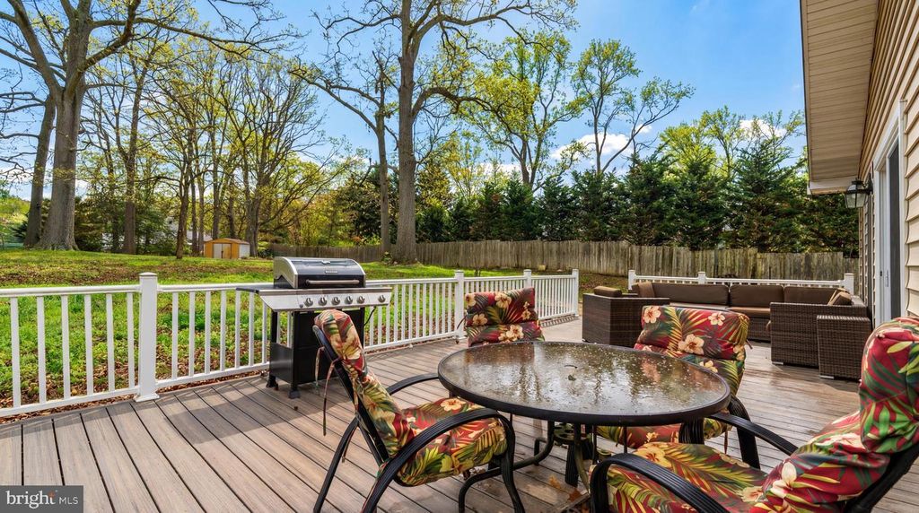 Image 38 of property listing at 7731 WALTERS RD, Pasadena, MD 21122