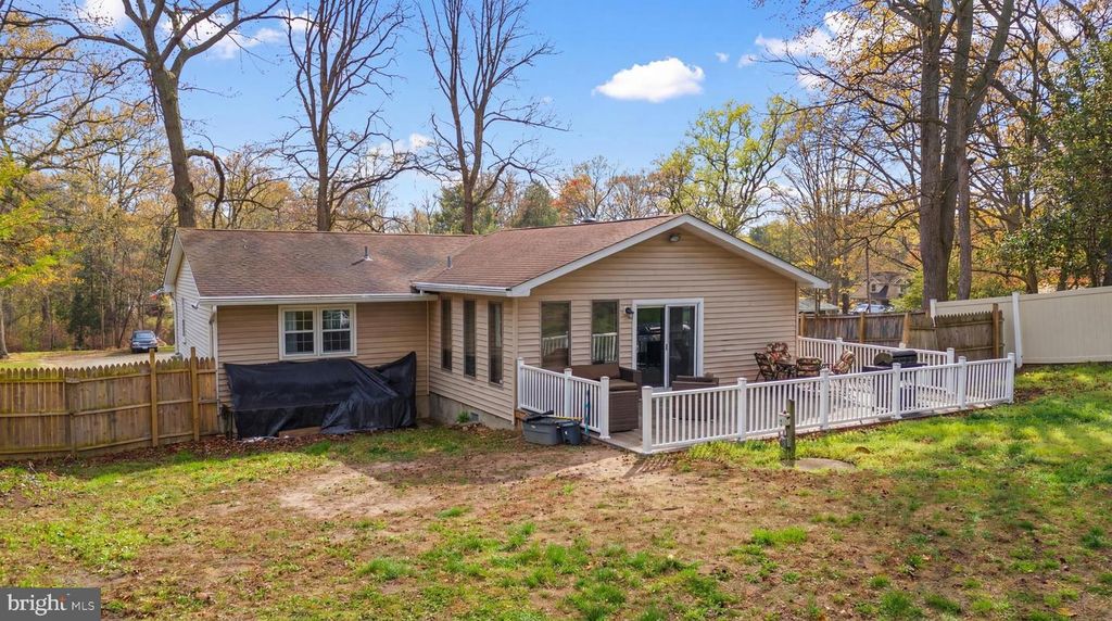 Image 41 of property listing at 7731 WALTERS RD, Pasadena, MD 21122