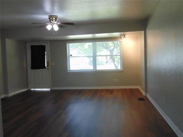 1917 Downing Street, Oklahoma City, OK 73120